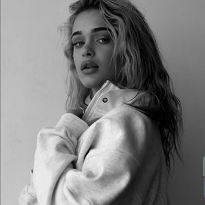 *SOLD* JOAH BROWN RETRO HALF ZIP OFF WHITE